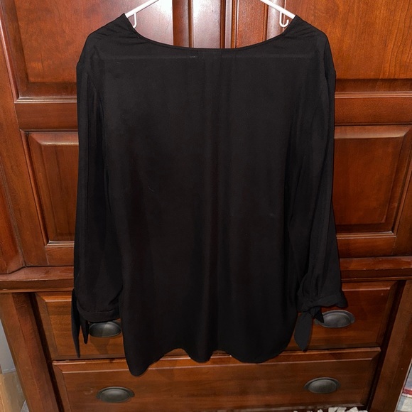 Black Basic Talbots Top!  A necessity. - Picture 4 of 4